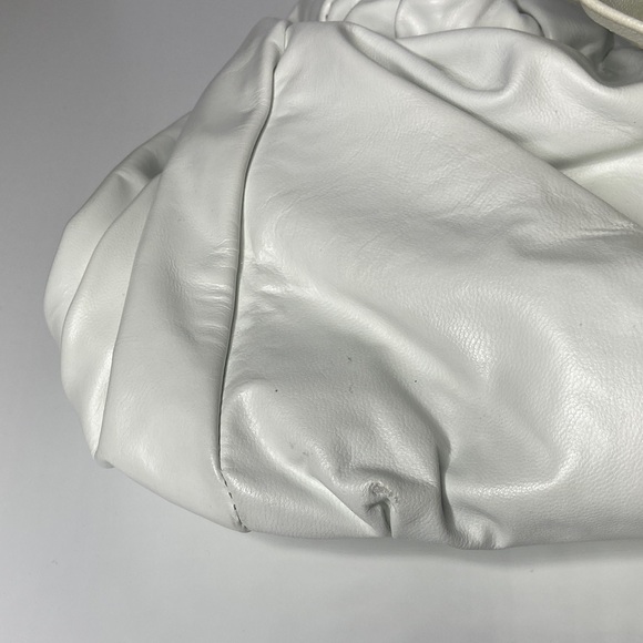 mark. White Bow Shoulder Bag - Picture 10 of 11